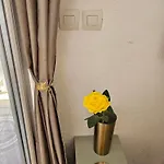 아파트 Presqu'ile De Giens, Maison Rdc Avec Acces Et Jardin Prives Sans Vis-a-vis, Piscine, Plages A 2 Min A Pieds