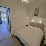 Presqu'ile De Giens, Maison Rdc Avec Acces Et Jardin Prives Sans Vis-a-vis, Piscine, Plages A 2 Min A Pieds Διαμέρισμα
