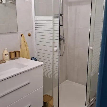 아파트 Presqu'ile De Giens, Maison Rdc Avec Acces Et Jardin Prives Sans Vis-a-vis, Piscine, Plages A 2 Min A Pieds